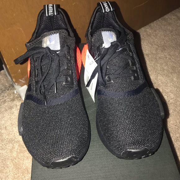 4 1/2 NMD R1 J adidas - Picture 4 of 7